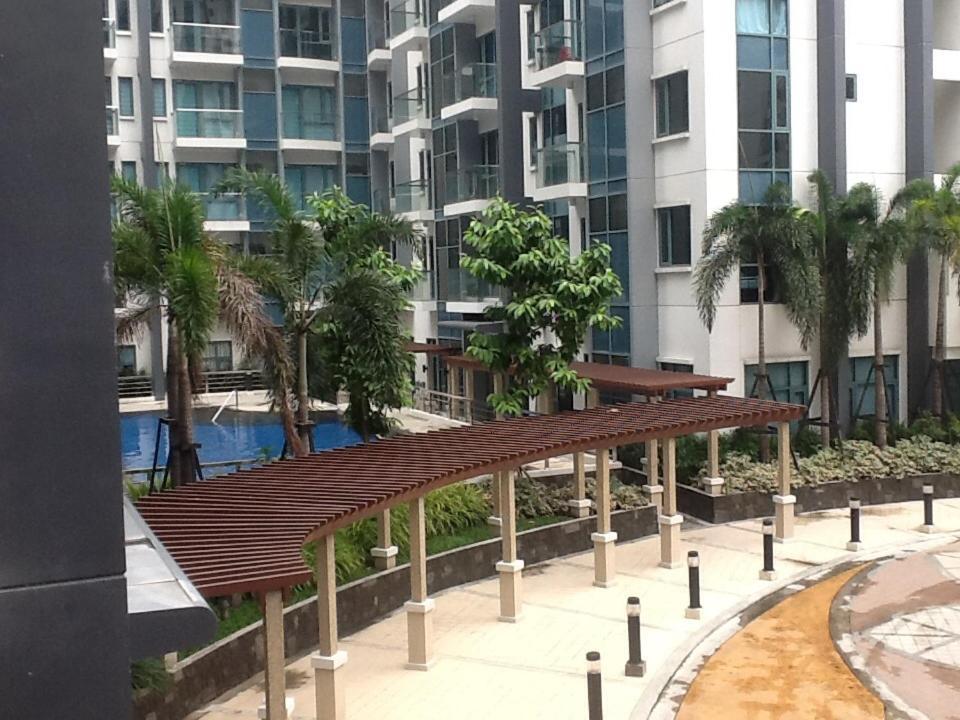 Palm Tree Genlex Condo Manilla Buitenkant foto